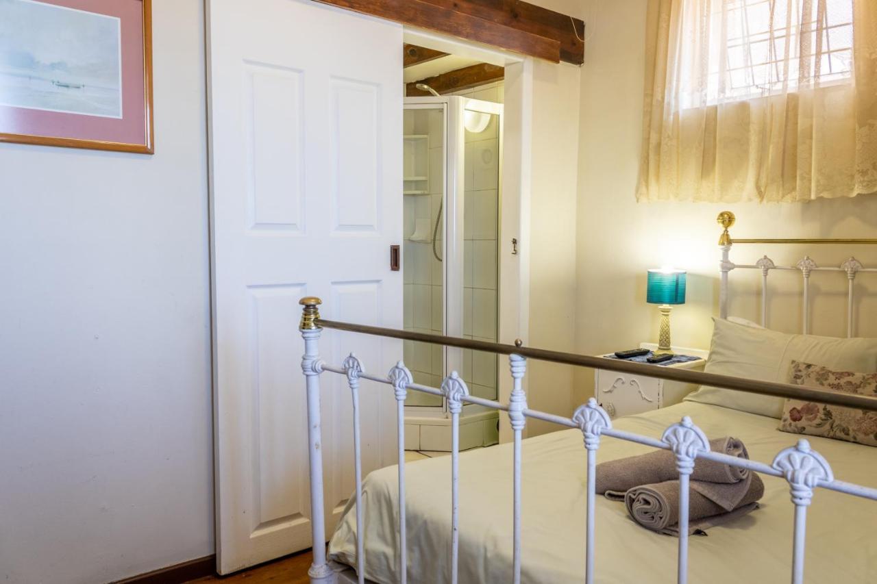 Bay Vista Guesthouse モーセル・ベイ エクステリア 写真